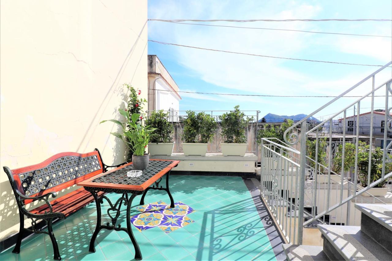 Mary'S Apartments - De Vivo Realty Massa Lubrense Exterior photo